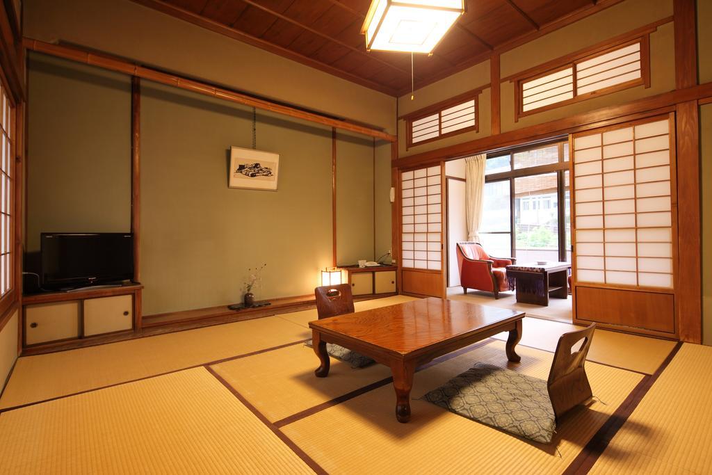 Shimizu Ryokan Yufu Exteriör bild